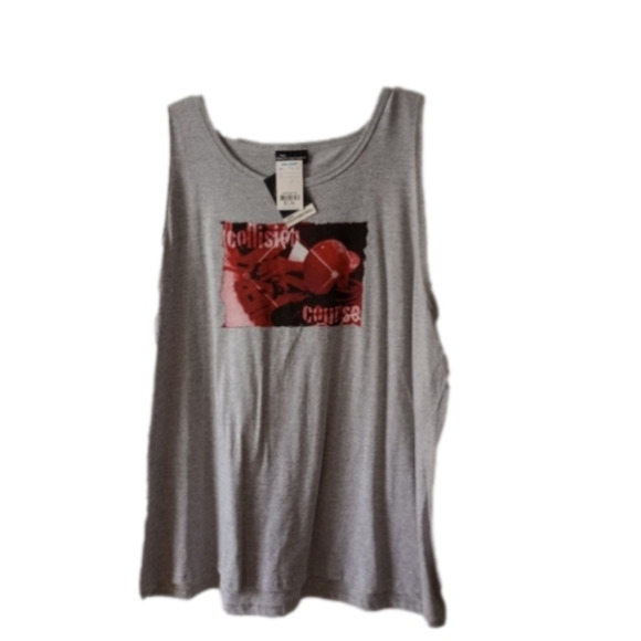 No Boundaries Tank Top Collision Course Sleeve Gray Red Size L NWT (Mgs001) - Picture 1 of 2